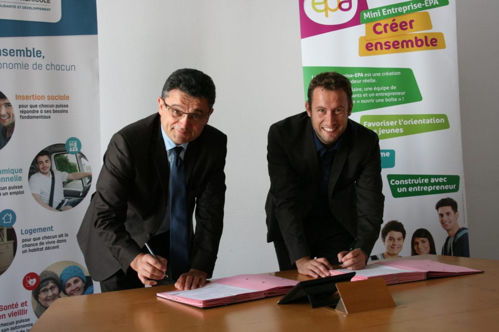 Signature Entreprendre pour apprendre